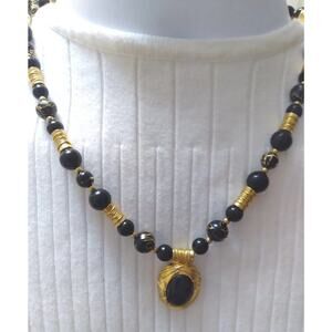 VTG Liz Claiborne Necklace 1990s Acrylic Amulet Beads Black And Gold Tone 11.5"